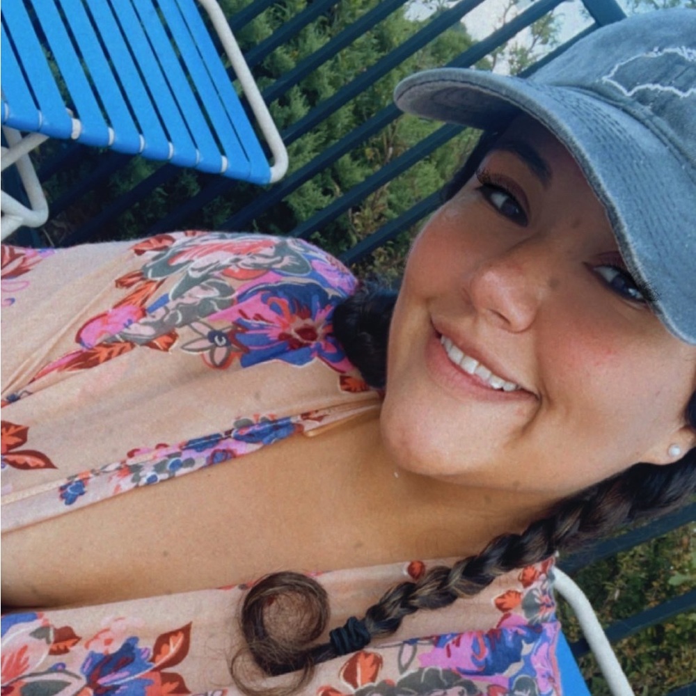 Meet your Posher, Ximena